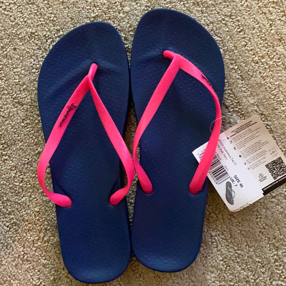 Flip flops